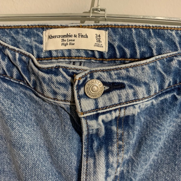 Abercrombie & Fitch The High Rise Loose Jeans Size: 34 / 18 short - Picture 4 of 6